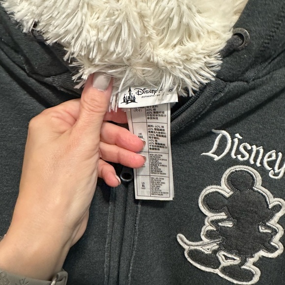 Disneyland Super Soft Warm Zip Up Hoodie - Picture 10 of 13